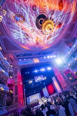 100. Semperopernball-stock-foto