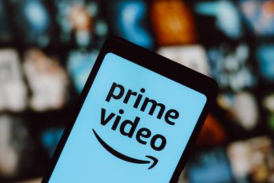 July 9, 2024, Paraguay. In this photo illustration, the Amazon Prime Video logo is displayed on a smartphone screen. Jul-stock-foto