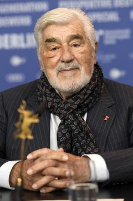 bei der Pressekonferenz zu Es h?tte schlimmer kommen k?nnen Mario Adorf auf der Berlinale 2019 6-stock-foto