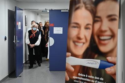Visit of the Minister of Labor, Health, Solidarity and Families, Catherine Vautrin to the PMA service of the Tenon hospital in Paris, February 7, 2025-stock-foto