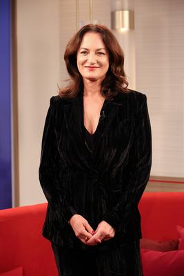 Schauspielerin Natalia W?rner zu Gast im DAS! Das Abendstudio, Fototermin am 7.2.2025 im Fernsehstudio Hamburg Lokstedt-stock-foto
