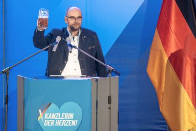 Stephan Protschka, Landesvorsitzender der AfD Bayern, bei Wahlkampfauftritt in Greding, 7. Februar 2025-stock-photo