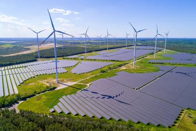 Energiepark Lausitz bei Klettwitz DEU/Deutschland/Brandenburg/Klettwitz, 15.05.2024, Energiepark Lausitz, Luftaufnahme.-stock-foto