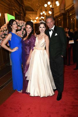 Semper Opernball 2025 in Dresden-stock-foto