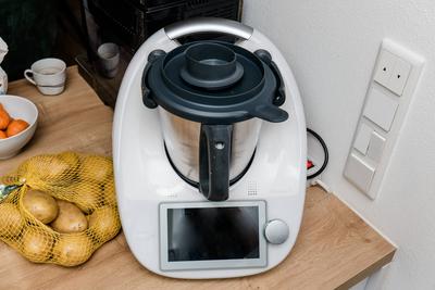 Bavaria, Germany - January 19, 2024: Vorwerk Thermomix food processor for cooking, mixing and simmering in one kitchen *-stock-foto