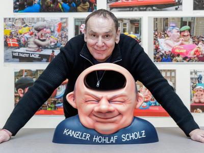 Ausstellung "Jacques Tilly. Freigeist - 200 Jahre Comitee D?sseldorfer Carneval e. V."-stock-foto