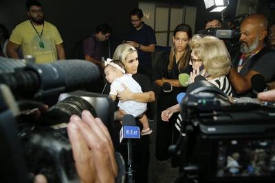 Flight with US deportees arrives in Brazil-stock-foto