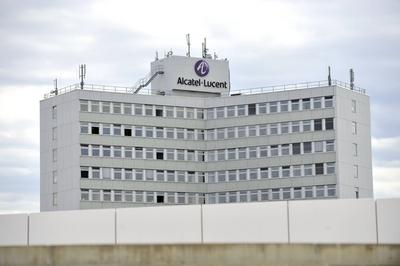 Alcatel Lucent Stuttgart DEU 08 05 2012 Unternehmenssitz von Alcatel Lucent Deutschland AG Stuttg-stock-foto