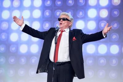 Die Goldene Sonne Preisverleihung Heino auf der B?hne bei der Gala zur Verleihung des Tourismus- und Medienpreises Golde-stock-photo