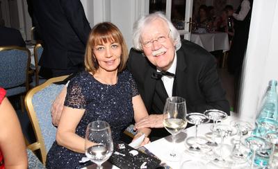Carlo von Tiedemann mit Ehefrau Julia Laubach, Blauer Ball 2019 im Hotel Atlantic Kempinski Hamburg *** Carlo von Tiedem-stock-photo