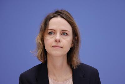 Dr. Sophie Eisentraut, Head of Research & Publications der MSC, Deutschland, Berlin, Bundespressekonferenz, Thema: Zur b-stock-foto