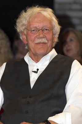 3nach9 Talkshow im Bild: Carlo von Tiedemann Moderator Vor 40 Jahren begann Carlo von Tiedemann als Moderator in der Akt-stock-photo