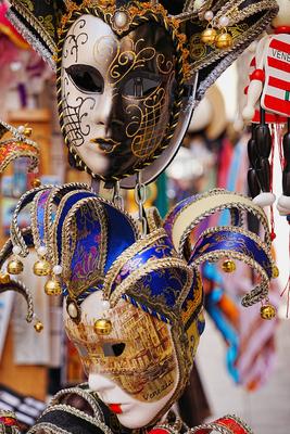 Masken in Venedig Masken in Venedig Copyright: xZoonar.com/HGVorndranx 21649532-stock-foto