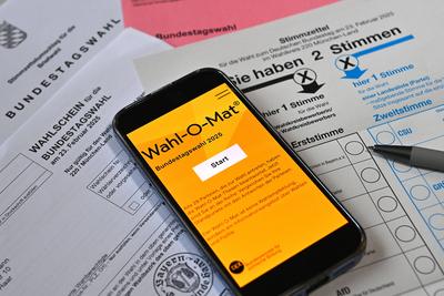 Themenbild Briefwahl Bundestagswahl 2025-stock-foto