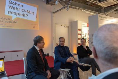 Pr?sentation der Werbekampagne Wahl-O-Mat in Bonn - 10.02.2025-stock-foto
