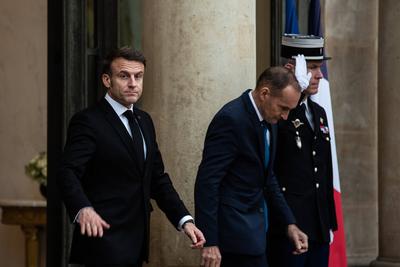 FRANCE-POLITICS-TOP LEVEL SUMMIT-ELYSEE-GREECE-stock-photo