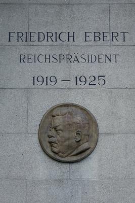 11.08.2016, Wedding, Afrikanische Strasse, Berlin, Denkmal von Friedrich Ebert, Friedrich Ebert, Ebert, Reichspr?sident-stock-foto