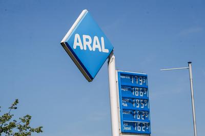 Aral, Symbolbild, Tankstelle,Kraftstoffpreise, Spritpreise, Deutschland, Tanken, Energieversorgung, Logo, Verkehr, Super-stock-foto