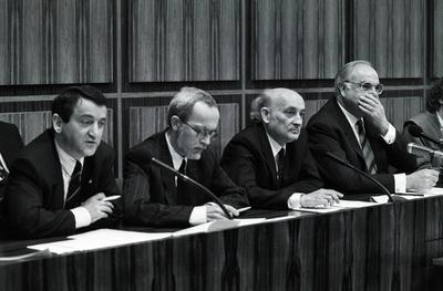 Deutschland, Bonn , 01.03.1990 Archiv-Nr.: 14-13-21 Treffen der DDR-Oppositionsgruppen mit Bundeskanzler Kohl Foto: v.l.-stock-photo