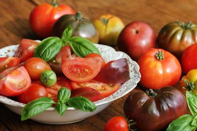 tomatensalat,salat *** tomato salad,tomato salads 4pk-fx3-stock-foto