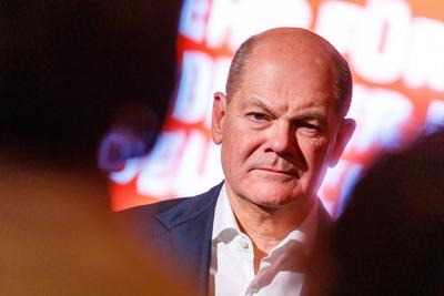 Olaf Scholz in Cottbus-stock-foto