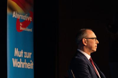 11.02.2025, Bundestagswahlkampf im Vogtland, B?rgerdialog mit dem AfD-Direktkandidaten Mathias Weiser-stock-foto