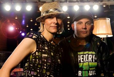 Treffen der DJ Gr??en im Asphalt Club Maruscha und WestBam   *** Meeting of the DJ big names at Asphalt Club Maruscha an-stock-foto