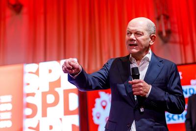 Olaf Scholz in Cottbus-stock-foto