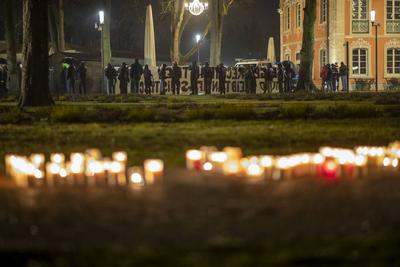 News Bilder des Tages Hunderte demonstrieren gegen Frohnmaier-Auftritt, Hunderte Demonstranten protestierten gegen einen-stock-foto