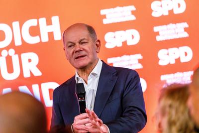 Olaf Scholz in Cottbus-stock-foto
