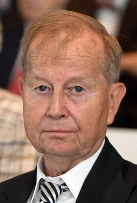 Deutschland, Bonn, 15.08.2018 Friedrich Bohl, er war von 1991 bis 1998 als Bundesminister f?r besondere Aufgaben und Ch-stock-foto