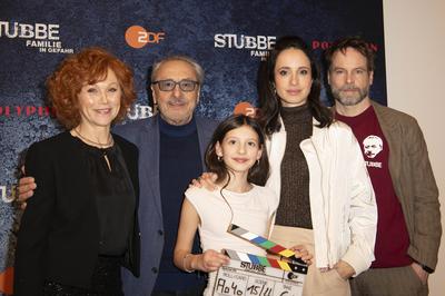 Heike Trinker, Wolfgang Stumph, Greta Kasalo, Stephanie Stumph, Wanja Mues-stock-foto