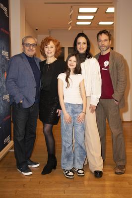 Wolfgang Stumph, Heike Trinker, Greta Kasalo, Stephanie Stumph, Wanja Mues-stock-foto