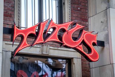 Skateboard Handler Titus insolvent.-stock-foto