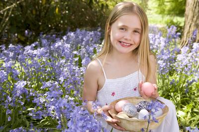 m?dchen,ostern,osterei *** girl,easter,easter egg l62-4wd,model released, Symbolfoto-stock-foto