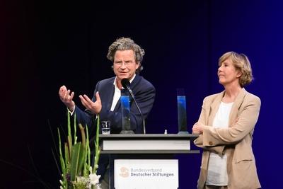 Deutscher StiftungsTag 2017 am 17 05 2017 in der Osnabr?ckHalle in Osnabr?ck die Ausgezeichnet Der-stock-foto