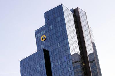 Der Commerzbank Tower im Frankfurter Bankenviertel. Das Bankhaus distanzierte sich zuletzt vom Wirecard-Prüfer EY. Frank-stock-foto