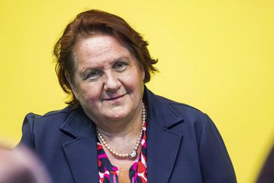 Direkteinstieg von Lehrkr?ften. Gespr?chsrunde mit Theresa Schopper, GR?NE, Ministerin f?r Kultus, Jugend und Sport des-stock-foto