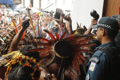 Alepa Revoga Lei 10820-stock-foto