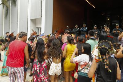 Alepa Revoga Lei 10820-stock-foto