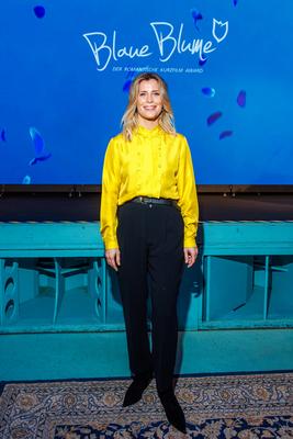 Award - Blaue Blume 2025-stock-foto