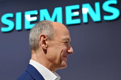 Siemens Hauptversammlung 2025-stock-foto