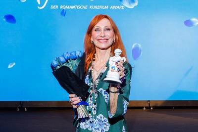 Award - Blaue Blume 2025-stock-foto