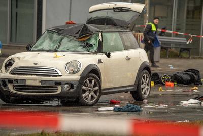 Terroranschlag in M?nchen, Auto f?hrt in Menschenmenge, Tatort, M?nchen, 13. Februar 2025-stock-foto