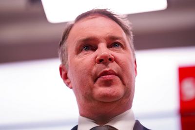 13.02.2025: ?sterreich, Wien, Europa: Pressekonferenz - Statement von SP?-Chef Andreas Babler nach dem SP?-Bundesparteip-stock-photo