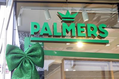 Palmers, Filiale *** Palmers, Branch office 1065533693-stock-photo