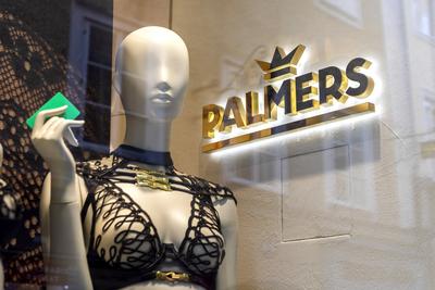 Palmers, Filiale, ?sterreich *** Palmers, Branch, Austria 1065534321-stock-photo