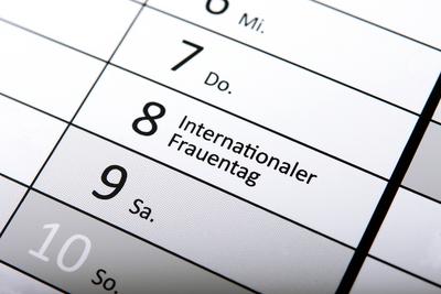Internationaler Frauentag *** international Women s Day 1033004007-stock-photo