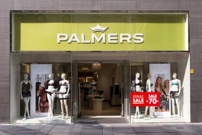 Palmers, Filiale *** Palmers, Branch Office PUBLICATIONxINxGERxSUIxAUTxHUNxONLY 1065517595-stock-photo