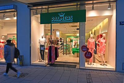 Palmers  Filiale-stock-photo